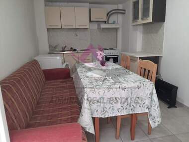 For rent - Apartment in Kolhozen pazar,  Varna