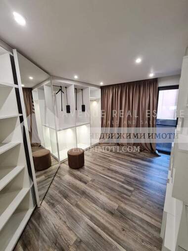 Vânzare - Apartament în Center,  Plovdiv