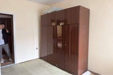 Продажба - Апартамент в Изток,  Търговище