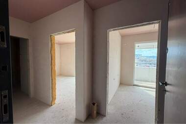 Продажба - Апартамент в Център,  Търговище