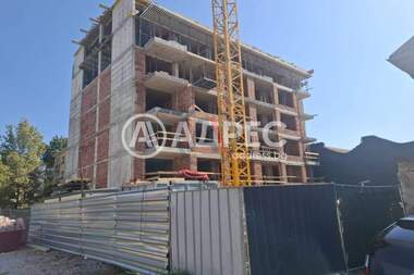 Продажба - Апартамент в Люлин-10,  София