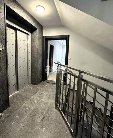 Vânzare - Apartament în Kărșiaka,  Plovdiv