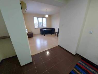 Verkauf - Wohnung in Zentar,  Targowishte