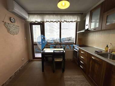 For sale - Floor of a house in Centеr,  Veliko Tarnovo