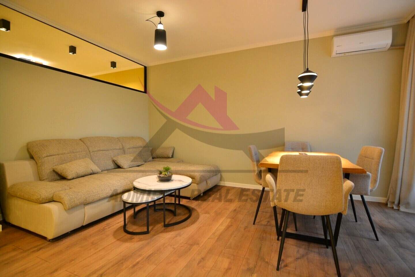 Cu trei camere Apartament în Văzrajdane 3, Varna – fotografia 2