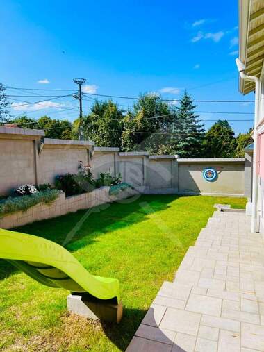 For sale - House in Bankia,  Sofia