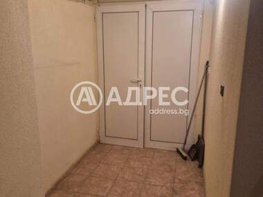 Πώληση - Θέση στάθμευσης σε Белите брези,  София