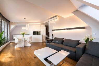 Închiriere - Apartament în Vitoșa,  Sofia
