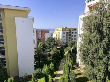 Satış - Apartman olarak Elenite,  Burgas