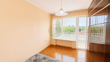 Продажа - Квартира в Здравец,  Русе