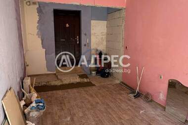 Продажба - Паркомясто в Колхозен пазар,  Варна