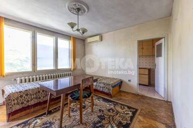 For sale - Apartment in Aksakovo,  Varna