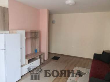 Miete - Wohnung in Rodina 1,  Ruse