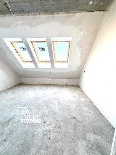 Vânzare - Apartament în Jeleznik-iztok,  Stara Zagora