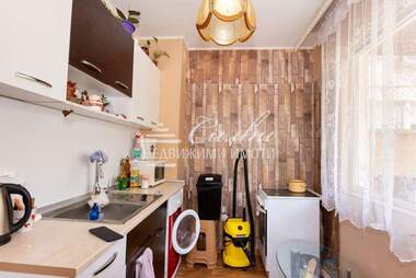 Продажба - Апартамент в Тракия,  Шумен