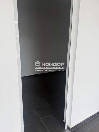 Ενοίκιο - Κατάστημα/Γραφείο/Κομμωτήριο σε Кючук Париж,  Пловдив