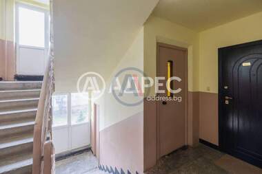 For sale - Apartment in Vazrajdane 1,  Varna