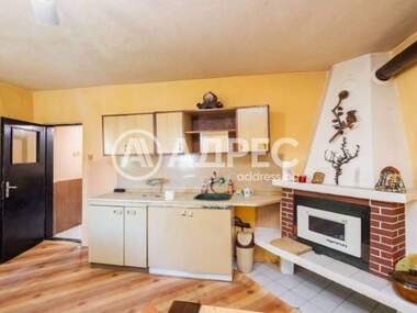For sale - House in Kipra,  Varna