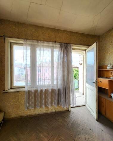 Verkauf - Etage von Haus in Iztok,  Pazardjik