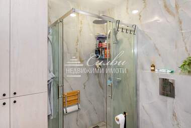 For sale - Apartment in Vtori korpus,  Shumen