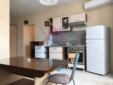 Miete - Wohnung in Grazka mahala,  Warna
