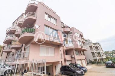 Verkauf - Wohnung in Briz,  Warna