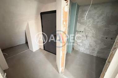 Vânzare - Apartament în Avtogara,  Varna