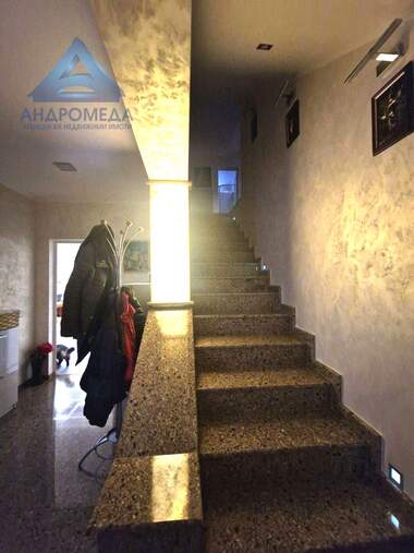 For sale - Apartment in 9-ti kvartal,  Pleven