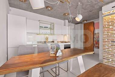 Închiriere - Apartament în Briz,  Varna