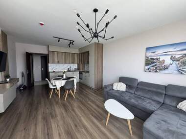 Închiriere - Apartament în Slaveîkov,  Burgas