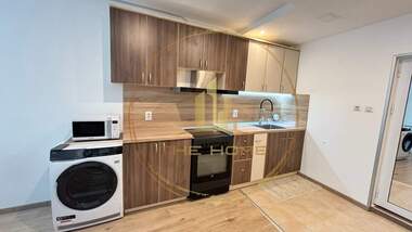 Kira - Apartman olarak Pogrebi,  Varna