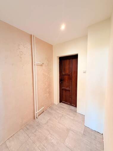 Vânzare - Apartament în Țentăr,  Vrața