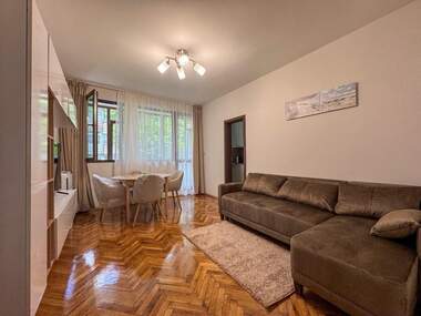 Miete - Wohnung in Zentar,  Burgas