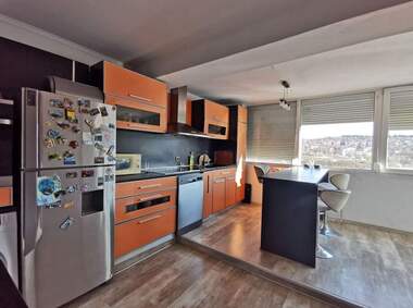For sale - Apartment in Center,  Ruse