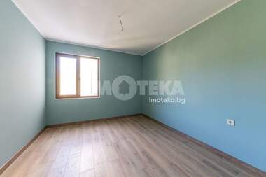 Продажба - Апартамент във Виница,  Варна