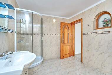 Продажба - Апартамент в Свети Влас,  Бургас