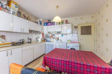 Vânzare - Apartament în Mladost 1,  Varna