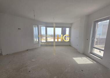 Продажба - Апартамент в Галата,  Варна