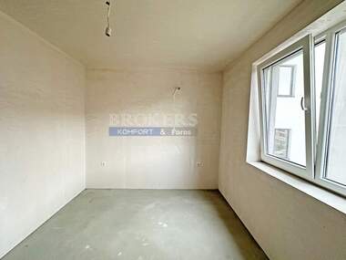 Продажба - Апартамент във Възраждане 1,  Варна