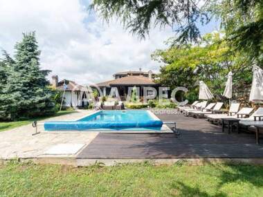 Satış - Otel olarak Tiulenovo,  Dobriç