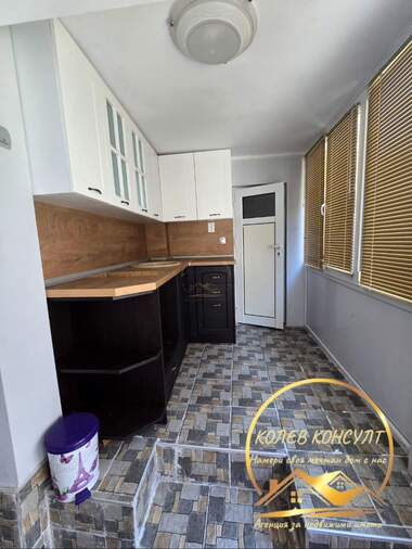 For sale - House in Chervena stena,  Haskovo