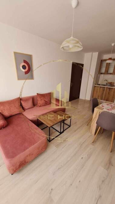 Miete - Wohnung in Wazrajdane 1,  Warna