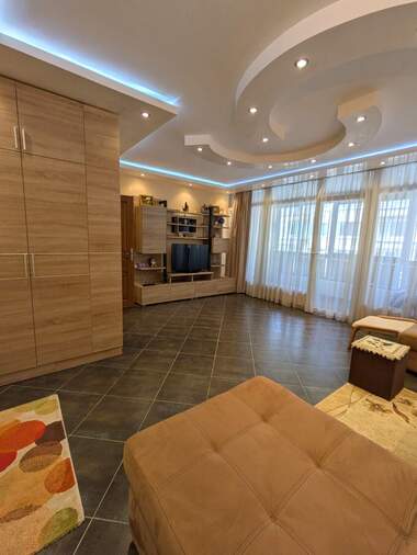 Verkauf - Wohnung in Wazrajdane,  Burgas