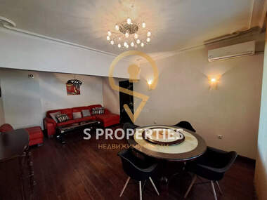 Vânzare - Apartament în Center,  Varna
