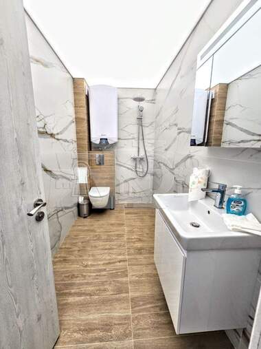 Vânzare - Apartament în Mladost 1,  Varna