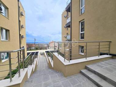 Продажа - Квартира в Пчелина,  Варна