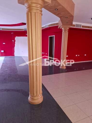 Kira - Dükkan/Ofis/Depo/Güzellik salonu/Yer/Diş ofisi olarak Centar,  Sliven