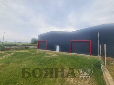 Închiriere - Spațiu de depozitare/Spațiu industrial/Service auto/Depozit în Cearodeîka - Sever,  Ruse