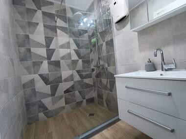 Închiriere - Apartament în Bratia Miladinovi,  Burgas