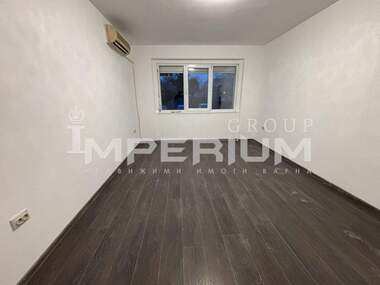 For sale - Apartment in Avtogara,  Varna
